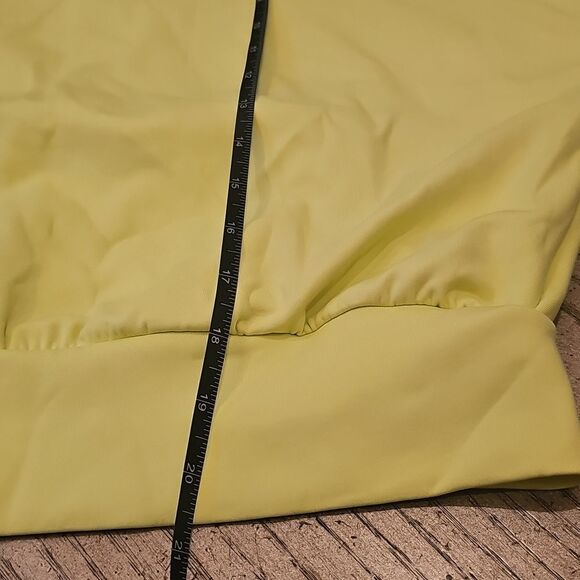 Lime Green Sweater Size S NWOT - Picture 7 of 9